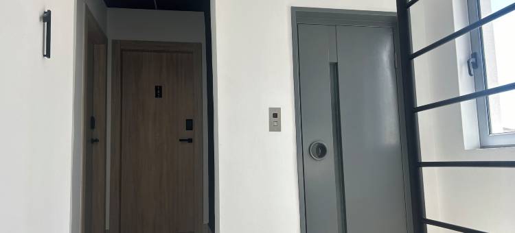 INCORSO • 智能豪华住宿 • 靠近机场 • 24小时入住(Incorso • Smart Luxury Stay • Near Airport • 24HR Check IN)图片