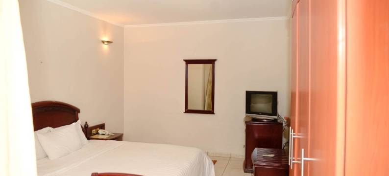 享受这间房间提供的设施(Enjoy the Amenities Offered by This Suite)图片