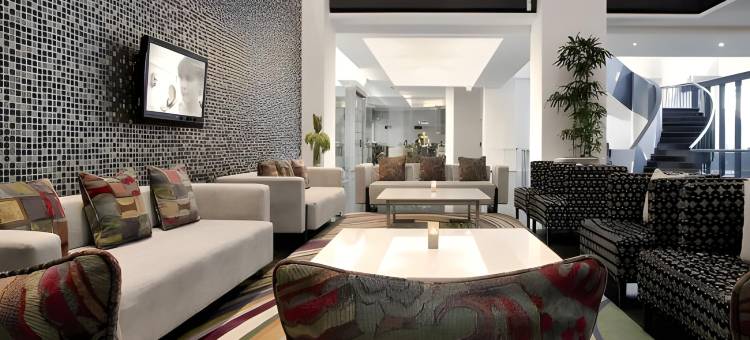 泗水TS套房艺术酒店(ARTOTEL TS Suites Surabaya)图片