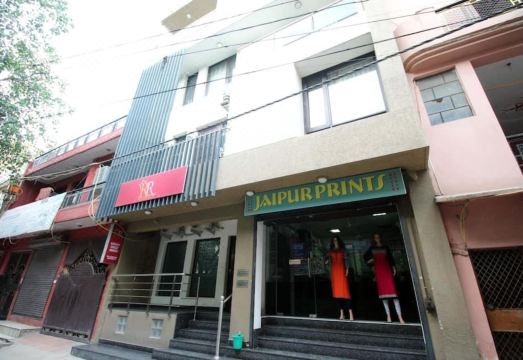 RR Residency Hotel Overview