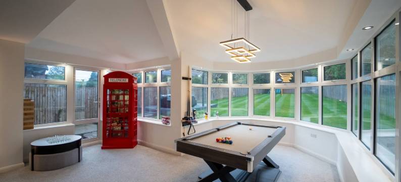 Luxury Retreat, Hot tub,  SK Massage Bed & Tesla图片