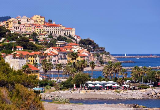 Sunrise Apartment Seaview - Happy Rentals Hotel Overview