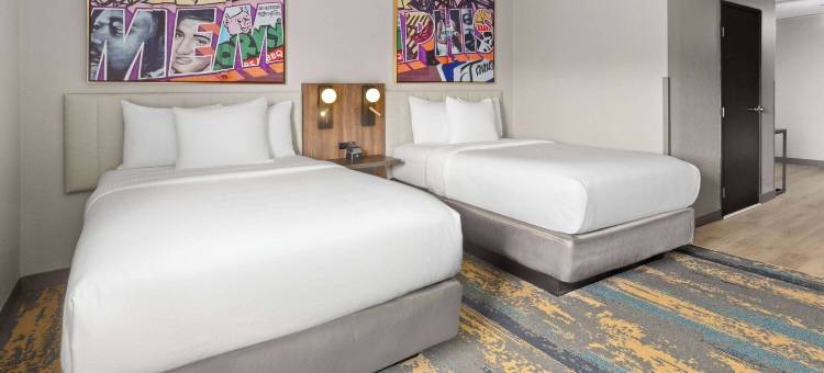 孟菲斯I-240拉昆塔温德姆套房酒店(La Quinta Inn & Suites by Wyndham Memphis I-240)图片