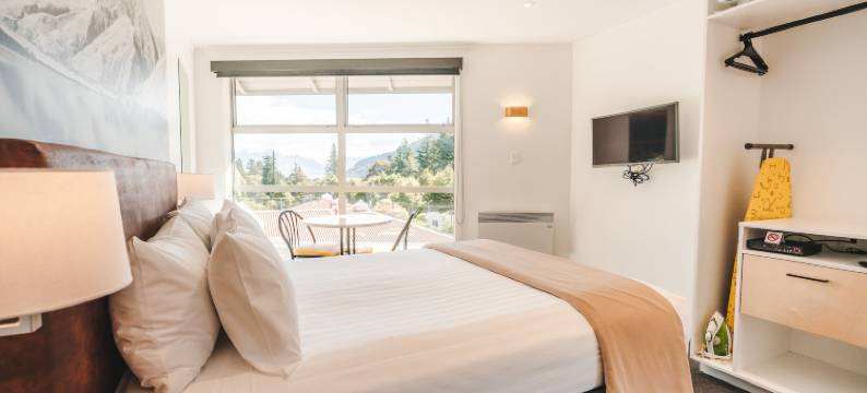 蓝色山峰小屋旅馆(Blue Peaks Lodge)图片