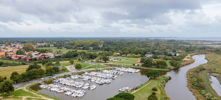 玛达姆瓦康斯 - 列维玛琳酒店(Madame Vacances les Rives Marines)图片