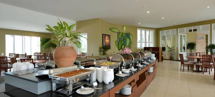 皇家帕拉悬崖海滩酒店(Royal Phala Cliff Beach Resort)图片