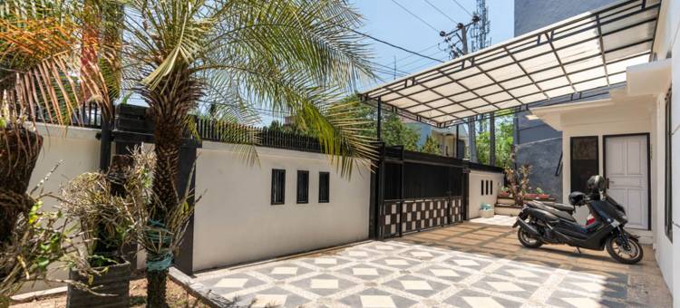 红多兹酒店-皮嘉尤曼帕纳库康3号(RedDoorz @ Pengayoman Panakkukang 3)图片