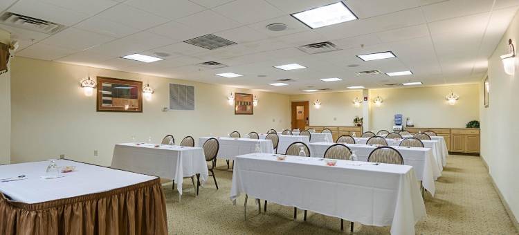 北安普敦品质酒店及套房-阿默斯特(Quality Inn & Suites Northampton - Amherst)图片