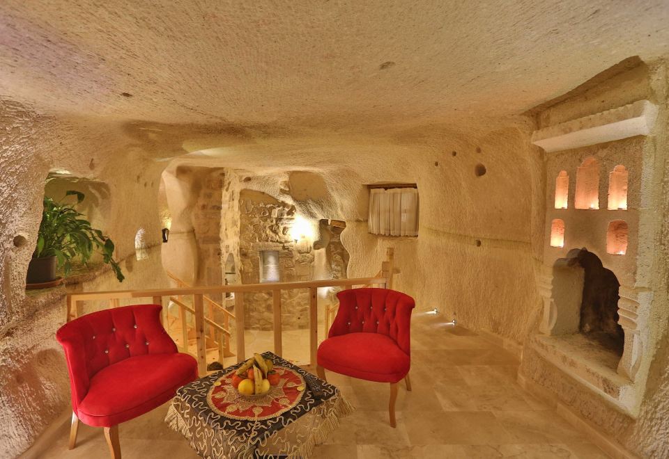 Abu Hayat Cave Suites Hotel Overview