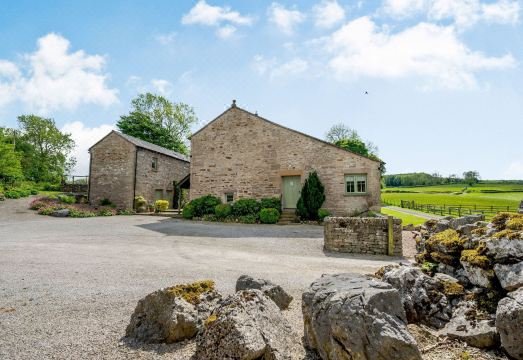 Pickle Cottage Hotel Overview