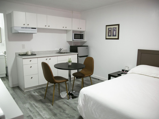 Westview 中心汽车旅馆有限公司