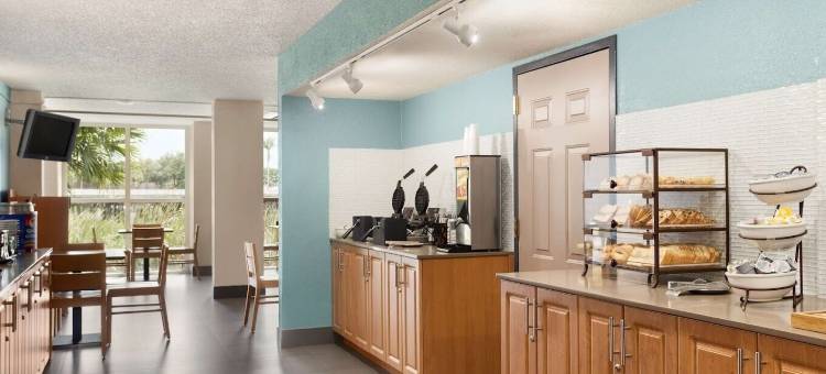 棕榈客栈和套房(The Palms Inn & Suites Miami, Kendall, FL)图片