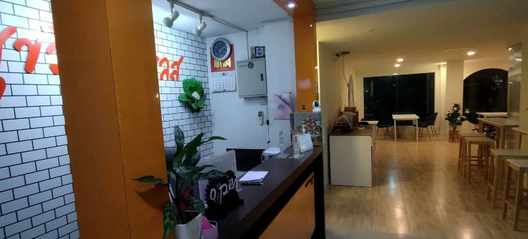 苏克威默尔广场酒店(Sukwimol Place)图片