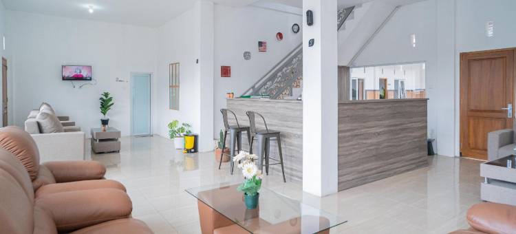 Urbanview Hotel Sky Batu Malang by RedDoorz图片
