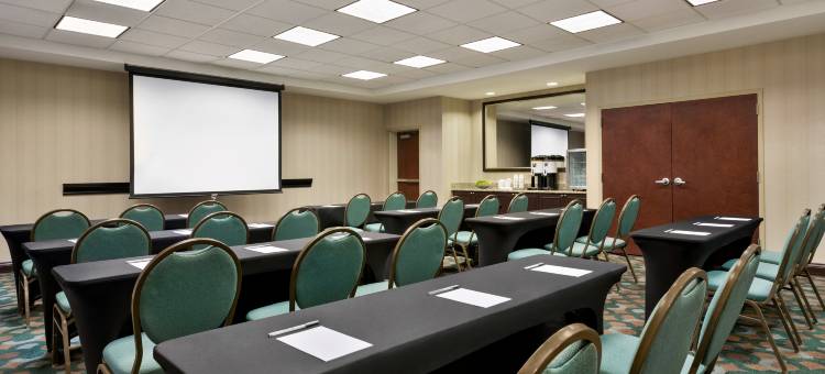 西亚特兰大机场坎普溪大道欢朋套房酒店(Hampton Inn & Suites Atlanta Airport West/Camp Creek Parkway)图片