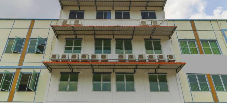 科普里购物中心红多兹Plus酒店(RedDoorz Plus Near Kepri Mall)图片