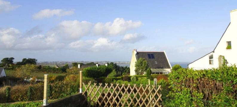 Cottage by Goëlo Coast with Sea Views图片