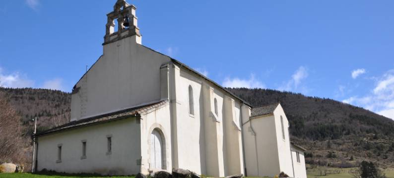 Chalet with garden in the Pyrenees图片