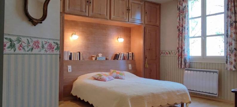 Spacious holiday home with private pool and park图片