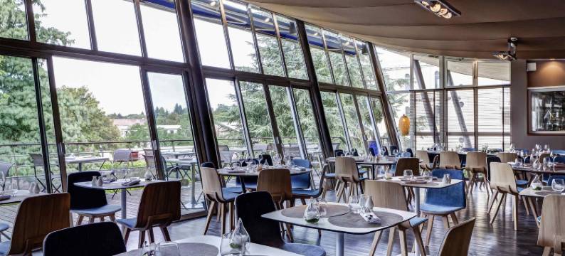 里昂莎波涅美居酒店(Hôtel Mercure Lyon Charbonnières)图片