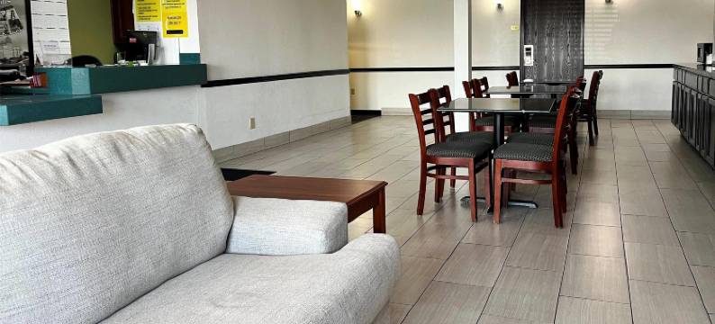 印第安纳麦迪逊温德姆速8酒店(Super 8 by Wyndham Madison IN)图片