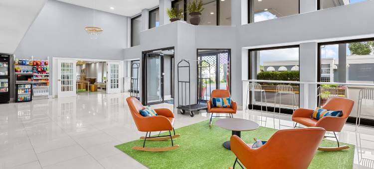 芝加哥奥黑尔希尔顿德斯普兰斯spark酒店(Spark by Hilton Des Plaines Chicago O'Hare)图片