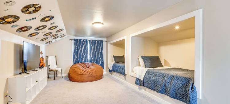 适合家庭的安大略中心位置之家(Family-Friendly Ontario Home in Central Location!)图片