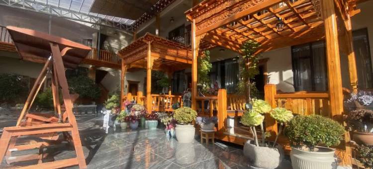 SNI飛来·梅里林卡藏式美学供氧·轻奢观景闲庭(德钦飞来寺店)图片