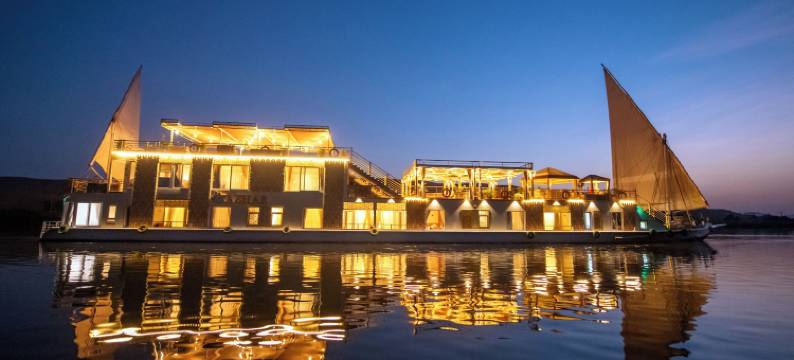 阿扎尔达哈比亚豪华套房(Azhar Dahabiya luxury suites)图片