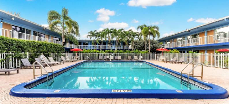 罗德威套房酒店 劳德代尔堡机场及邮轮港口(Rodeway Inn & Suites Fort Lauderdale Airport & Cruise Port)图片