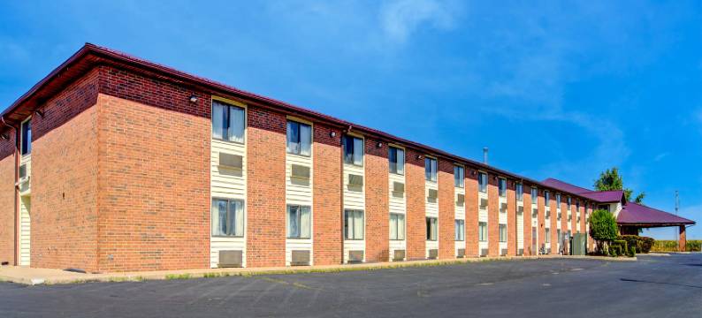 Capital O Amerihost Inn and Suites 梅西科54号高速公路(Capital O Amerihost Inn and Suites Mexico Hwy 54 MO)图片