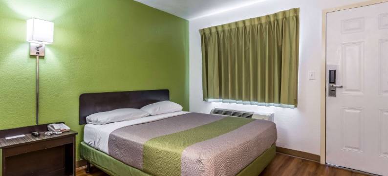 德克萨斯埃尔帕索- 东 6 号开放式客房酒店(Studio 6 El Paso, TX - East)图片