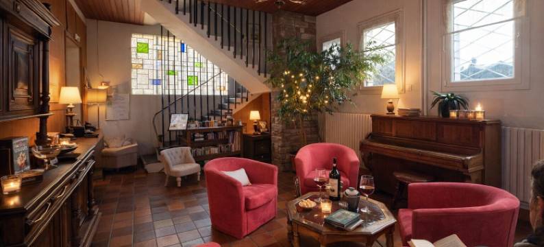 洛吉斯湖泊酒店及餐厅(Logis Hôtel & Restaurant des Lacs)图片