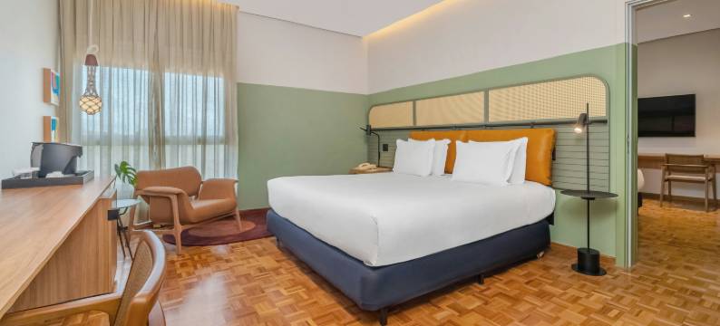 希尔顿织锦系列的Almenat Embu das Artes(Almenat Embu Das Artes, Tapestry Collection by Hilton)图片