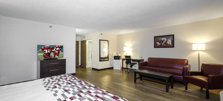 红顶酒店-霍尔顿(Holtoninnandsuites)图片