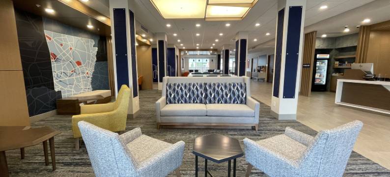 史密斯堡机场智选假日套房酒店(Holiday Inn Express & Suites FT. SMITH - AIRPORT by IHG)图片