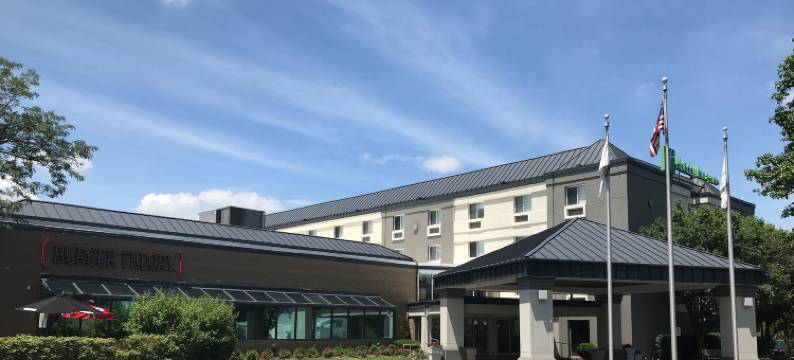 Holiday Inn & Suites 芝加哥罗斯奇姆(惠顿)(Holiday Inn & Suites CHICAGO-CAROL STREAM (WHEATON) by IHG)图片