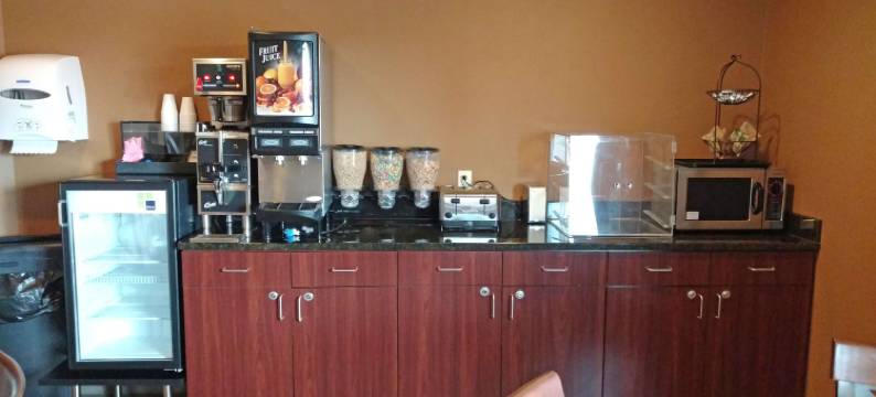 贝克尔大湖美洲上佳价值酒店(Americas Best Value Inn Big Lake)图片