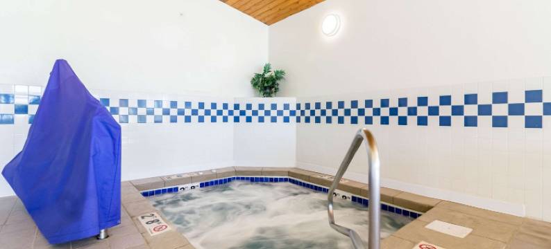 马歇尔品质酒店 MN 大学附近(Quality Inn Marshall MN Near University)图片