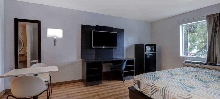 巴顿威洛市中心6号汽车旅馆(Motel 6 Buttonwillow, CA Central)图片