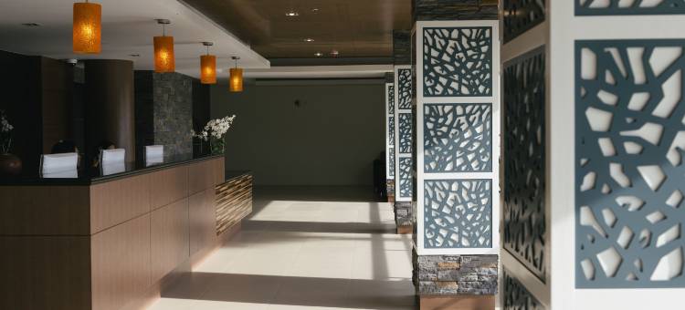 卡隆海滩查纳莱山坡度假村(Chanalai Hillside Resort, Karon Beach)图片