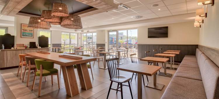 圣让德吕兹康铂酒店(Campanile Saint Jean de Luz)图片