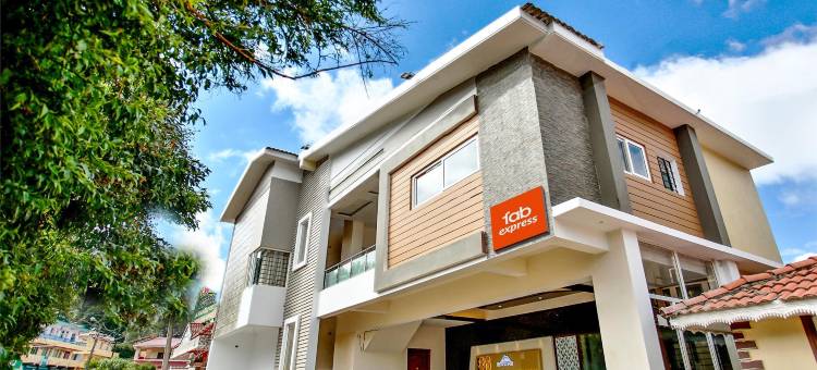 FabExpress Srj Thaneesh Residency图片