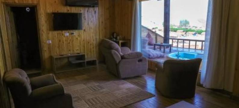 New Moon Island Camp图片