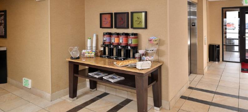 希尔顿欢朋酒店-石泉(Hampton Inn Rock Springs)图片