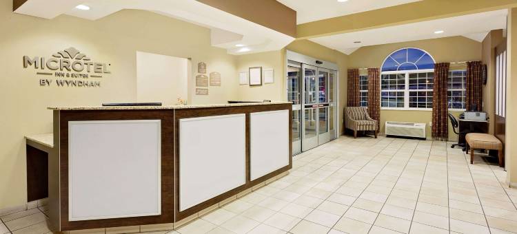 普雷里德欣麦客达温德姆酒店(Microtel Inn & Suites by Wyndham Prairie du Chien)图片