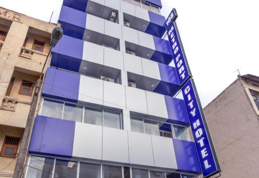 Metro Port City HotelHotel Overview