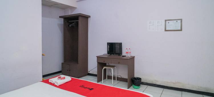 RedDoorz Plus Syariah at Lotus Hotel Bojonegoro图片