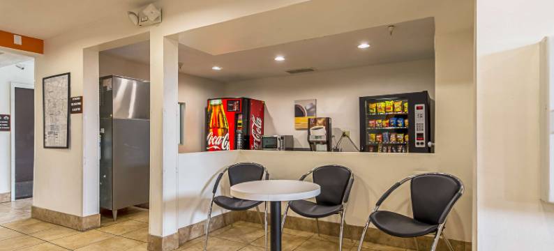 印第安纳波利斯, 印第安纳6号汽车旅馆(Motel 6 Indianapolis, IN)图片