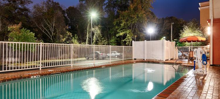 塞西尔平原贝斯特韦斯特优质套房酒店(Best Western Plus Cecil Field Inn  Suites)图片